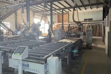 Foshan DongYa Furniture Co., Ltd. linia produkcyjna producenta